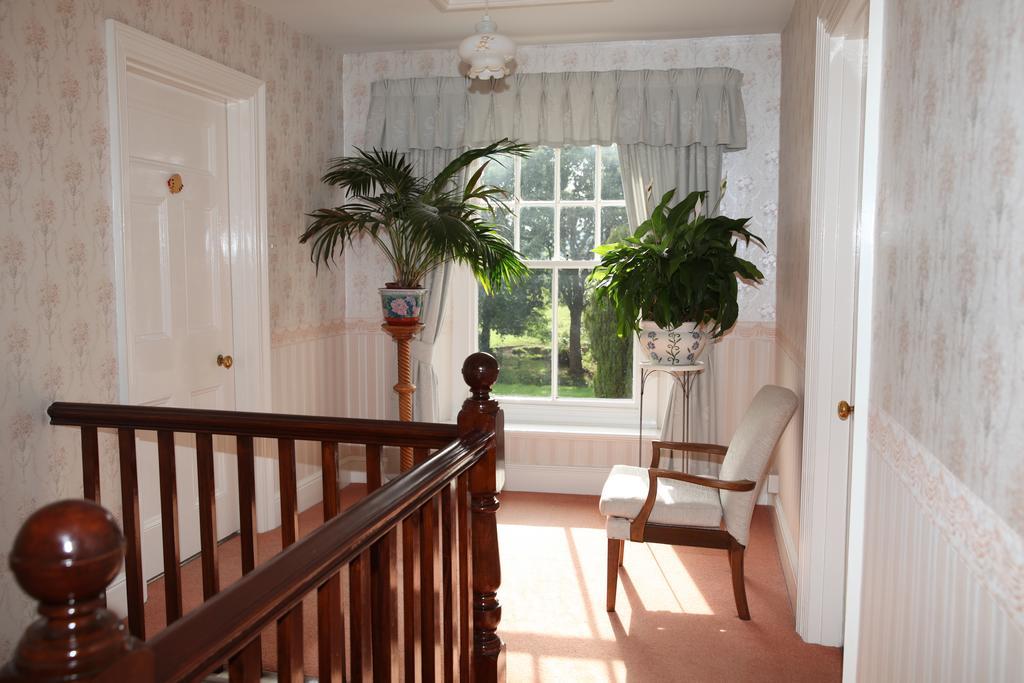 Weir Mill Farm Bed & Breakfast Cullompton Exterior photo