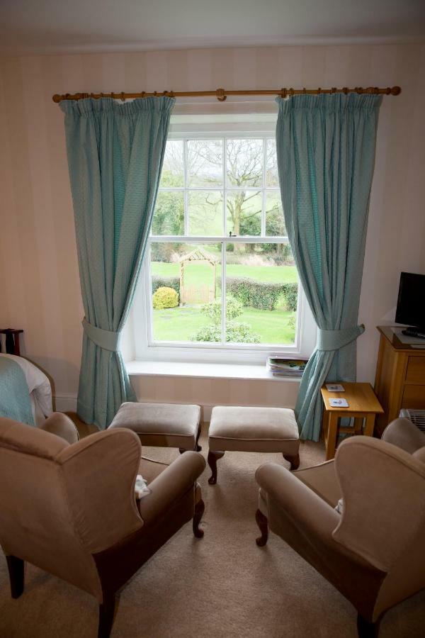 Weir Mill Farm Bed & Breakfast Cullompton Exterior photo